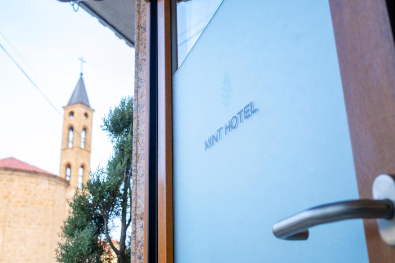 Mint Hotel Призрен Экстерьер фото